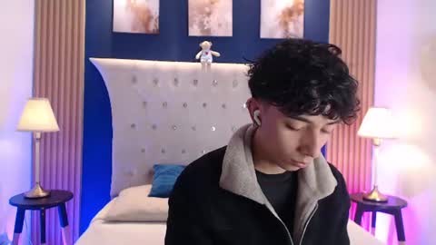 Aiden online show from 07-03-26, 01:17