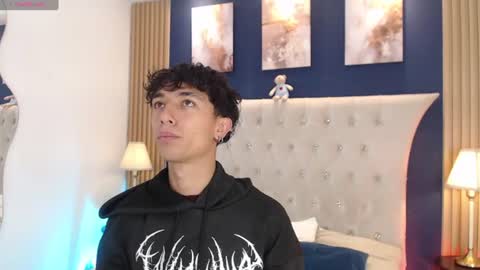 Aiden online show from 08-04-26, 01:14
