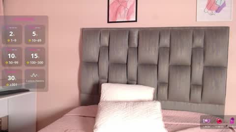 Snapshot of aiilynn_1 chatting on 10-28-25, 09:06 Ailyn online show from 10-28-25, 09:06