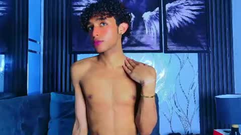 Snapshot of aiiron_m chatting on 07-02-26, 08:15 Aaron Winter online show from 07-02-26, 08:15