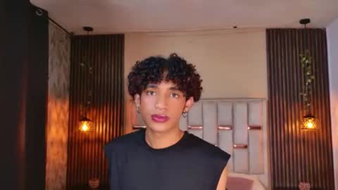 Snapshot of aiiron_m chatting on 07-16-26, 02:39 Aaron Winter online show from 07-16-26, 02:39