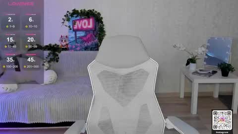 Lynn online show from 04-14-26, 07:14