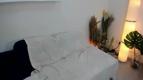 Snapshot of aileen_stone chatting on 01-03-25, 04:48 Aileen online show from 01-03-25, 04:48