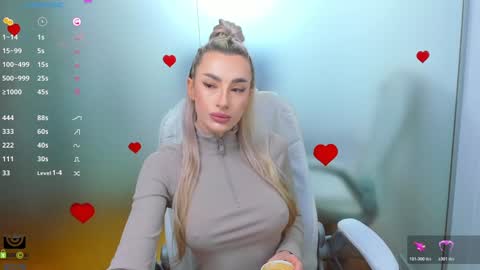 Allie  online show from 10-18-25, 07:31