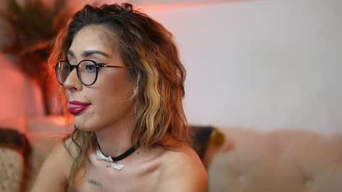 Snapshot of aileenaxa chatting on 12-05-25, 09:00 Aileen online show from 12-05-25, 09:00