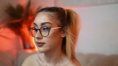 Snapshot of aileenaxa chatting on 03-08-26, 09:29 Aileen online show from 03-08-26, 09:29