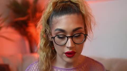 Snapshot of aileenaxa chatting on 03-13-26, 10:05 Aileen online show from 03-13-26, 10:05