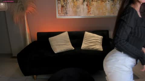 Snapshot of aileenvega chatting on 01-19-25, 05:49 AILEEN VEGA online show from 01-19-25, 05:49