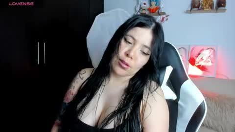 Snapshot of ailynred_ chatting on 05-07-26, 03:23 Ailyn online show from 05-07-26, 03:23