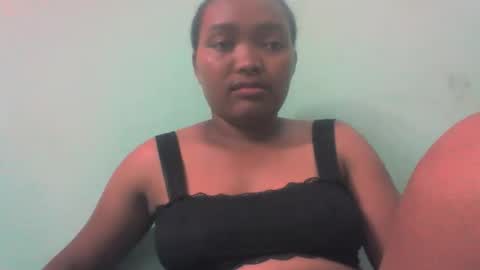 Snapshot of aimealdy chatting on 09-19-25, 05:42 aimealdy online show from 09-19-25, 05:42