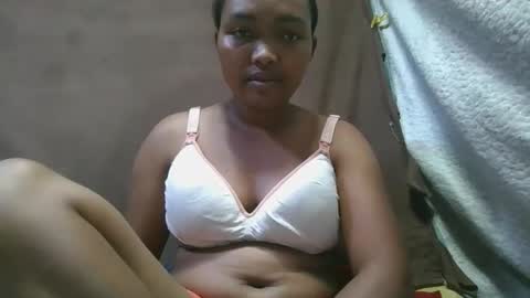 Snapshot of aimealdy chatting on 09-25-25, 03:32 aimealdy online show from 09-25-25, 03:32