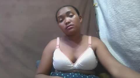 Snapshot of aimealdy chatting on 09-25-25, 03:38 aimealdy online show from 09-25-25, 03:38