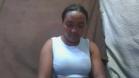 Snapshot of aimealdy chatting on 09-27-25, 04:50 aimealdy online show from 09-27-25, 04:50