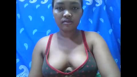 Snapshot of aimealdy chatting on 12-15-25, 03:00 aimealdy online show from 12-15-25, 03:00