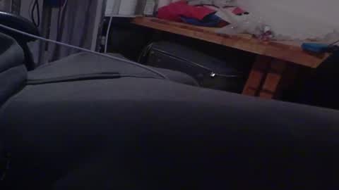 Snapshot of aimkey187 chatting on 10-26-25, 04:02 sL4ve187 online show from 10-26-25, 04:02