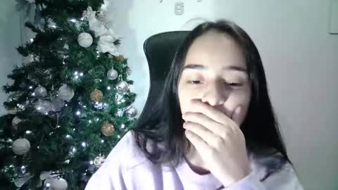 Snapshot of aineangeel chatting on 01-18-25, 11:33 AINE online show from 01-18-25, 11:33