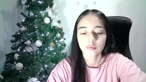 Snapshot of aineangeel chatting on 01-28-25, 11:07 AINE online show from 01-28-25, 11:07