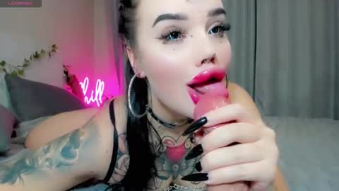 Aira online show from 11-01-25, 03:08