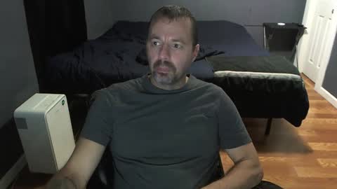 Snapshot of airbornelunsford39 chatting on 01-08-25, 11:41 Daddy online show from 01-08-25, 11:41