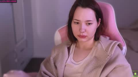 Snapshot of airyhill chatting on 12-18-25, 11:49 airyhill online show from 12-18-25, 11:49