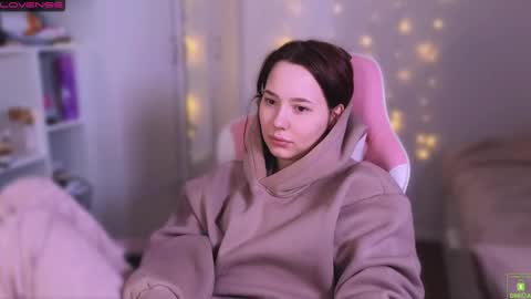 Snapshot of airyhill chatting on 01-08-26, 01:57 airyhill online show from 01-08-26, 01:57