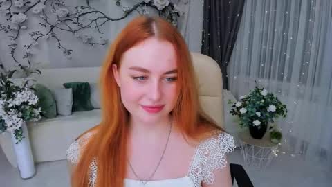 Snapshot of airysilhouette chatting on 11-16-25, 04:12 Louise online show from 11-16-25, 04:12