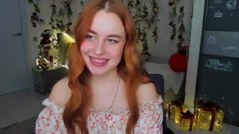 Snapshot of airysilhouette chatting on 01-10-26, 07:26 Louise online show from 01-10-26, 07:26