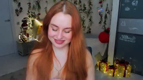 Snapshot of airysilhouette chatting on 01-11-26, 07:08 Louise online show from 01-11-26, 07:08