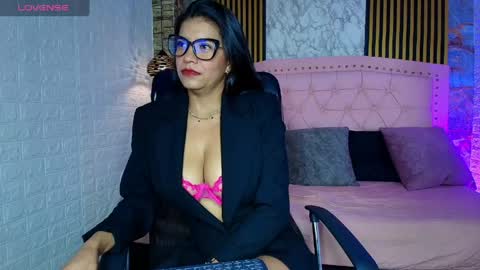 aisha__cambell online show from 04-25-26, 12:52
