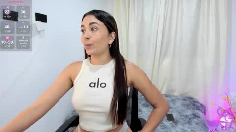 Snapshot of aisha_es chatting on 11-05-25, 11:16 Aisha online show from 11-05-25, 11:16