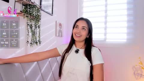 Snapshot of aisha_es chatting on 03-20-26, 09:41 Aisha online show from 03-20-26, 09:41