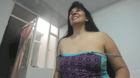 Snapshot of aisha_latina chatting on 02-24-26, 03:32 Katie online show from 02-24-26, 03:32