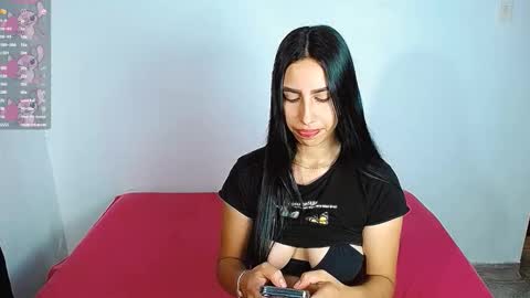 aisha_stacey0410 online show from 10-06-25, 03:31