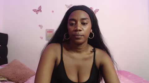 Aisha online show from 11-30-25, 06:23
