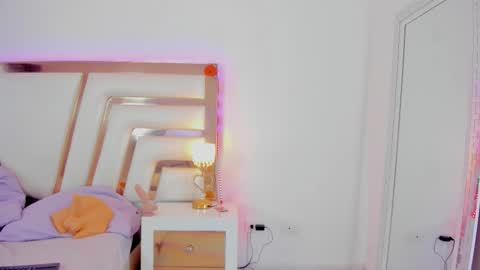 Snapshot of aisharodgers00 chatting on 11-04-25, 09:03 Aisha Rodgers online show from 11-04-25, 09:03