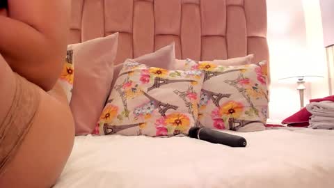 Snapshot of aishathornee chatting on 01-11-26, 07:19 aisha online show from 01-11-26, 07:19