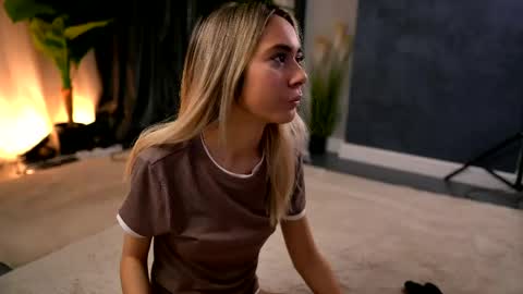 Aish online show from 04-21-26, 10:21