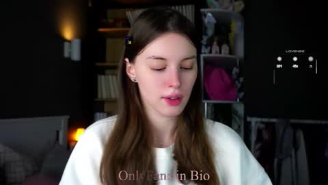 Aliza online show from 12-23-25, 01:14