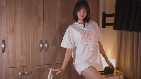 Aitana Jhons online show from 06-10-26, 10:14