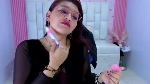 Snapshot of aitana_s chatting on 03-15-26, 12:11 aitana_s online show from 03-15-26, 12:11