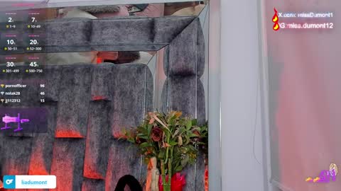 Queen Dumont   online show from 12-27-24, 02:14