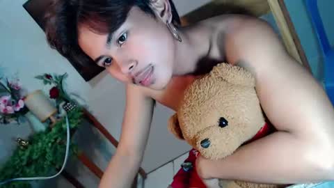 Snapshot of aivanboyyy chatting on 06-25-26, 02:43 aivanboyyy online show from 06-25-26, 02:43