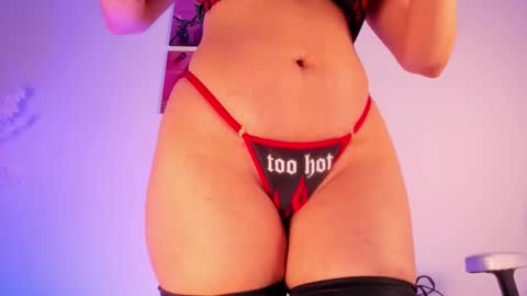 Snapshot of aixa_hill1 chatting on 12-15-25, 12:37 online show from 12-15-25, 12:37