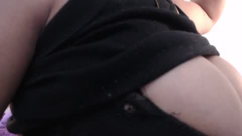 AIXA  online show from 11-21-25, 12:37