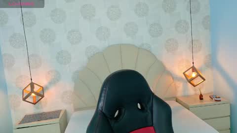 Snapshot of aixatrista1 chatting on 05-11-26, 07:33 AIXA online show from 05-11-26, 07:33