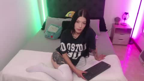 Snapshot of aizen_myo chatting on 06-11-26, 06:22 Aizen My- online show from 06-11-26, 06:22