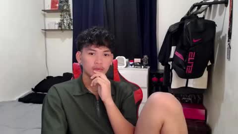 aj_daksxx online show from 08-04-26, 02:48