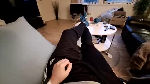 Snapshot of ak_2 chatting on 01-16-26, 08:18 ak_2 online show from 01-16-26, 08:18