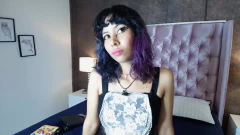 Snapshot of akane_uwu chatting on 02-18-25, 12:49 A K A N E U W U online show from 02-18-25, 12:49