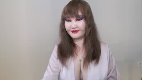 Snapshot of akanire chatting on 07-22-26, 05:54 Shelly online show from 07-22-26, 05:54